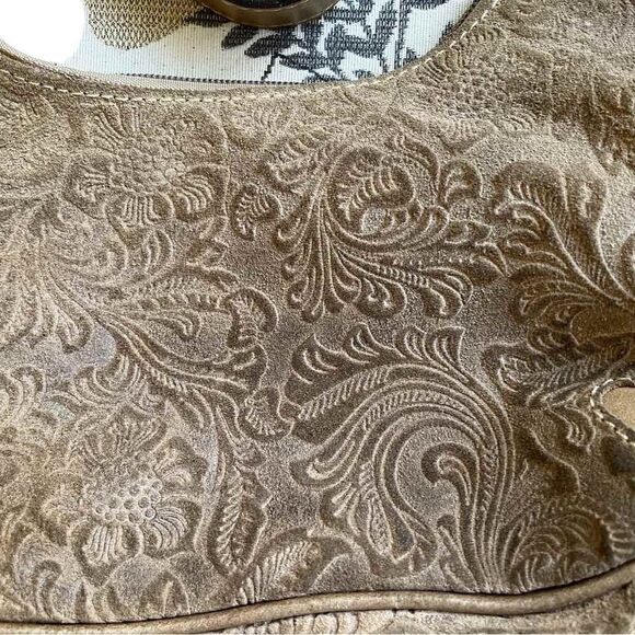 SERGIOS  Collection leather small hobo style shoulder bag w/silver tone buckle - Picture 4 of 11